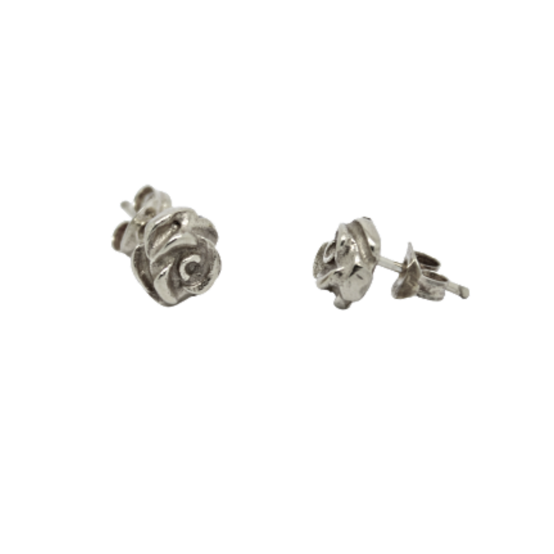 Clous d'oreilles roses