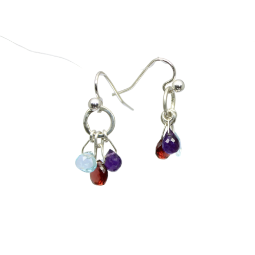 Boucles d'oreilles pendantes avec pierres précieuses