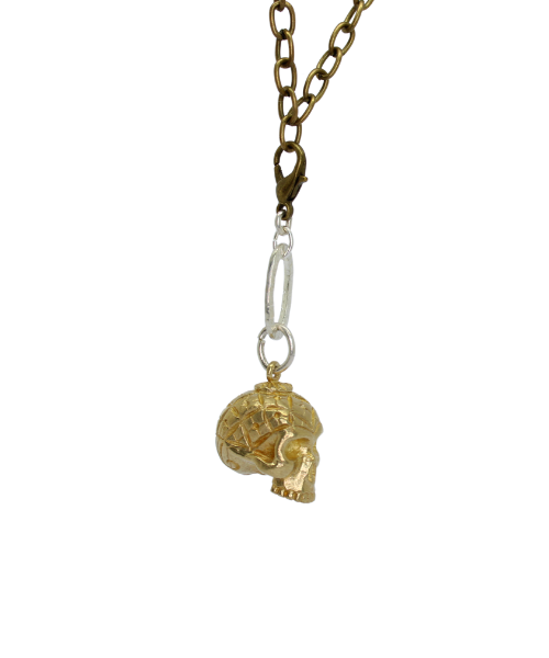 Katheryn de Berain - Collar de calavera de latón y plata