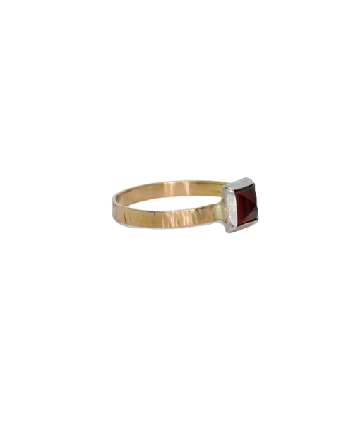 Katheryn of Berain - Gem Point Ring