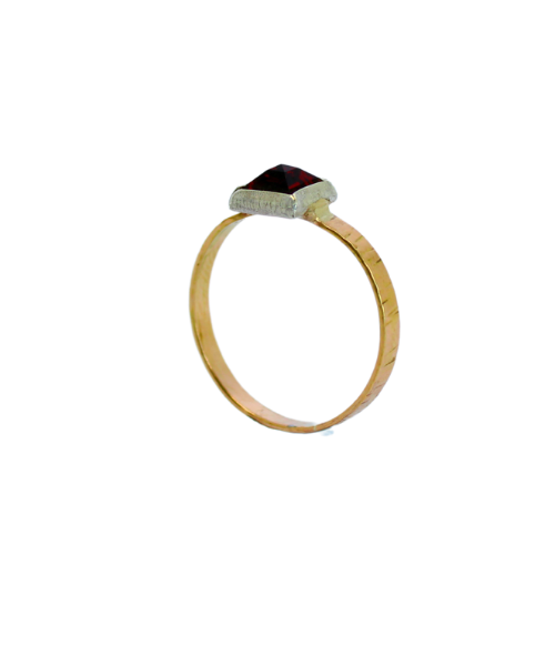Katheryn of Berain - Gem Point Ring
