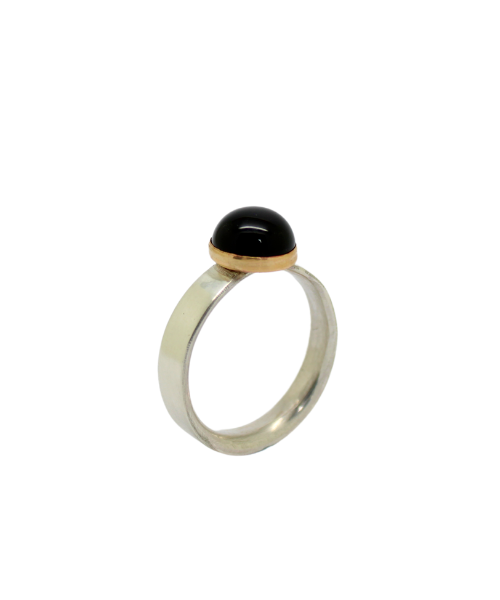 Katheryn of Berain - Onyx Cabochon Ring