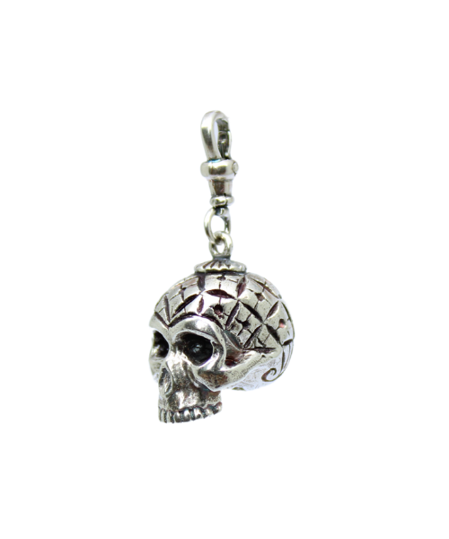 Katheryn of Berain - Silver Skull Charm