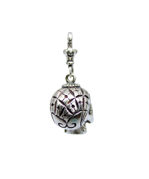 Katheryn of Berain - Silver Skull Charm